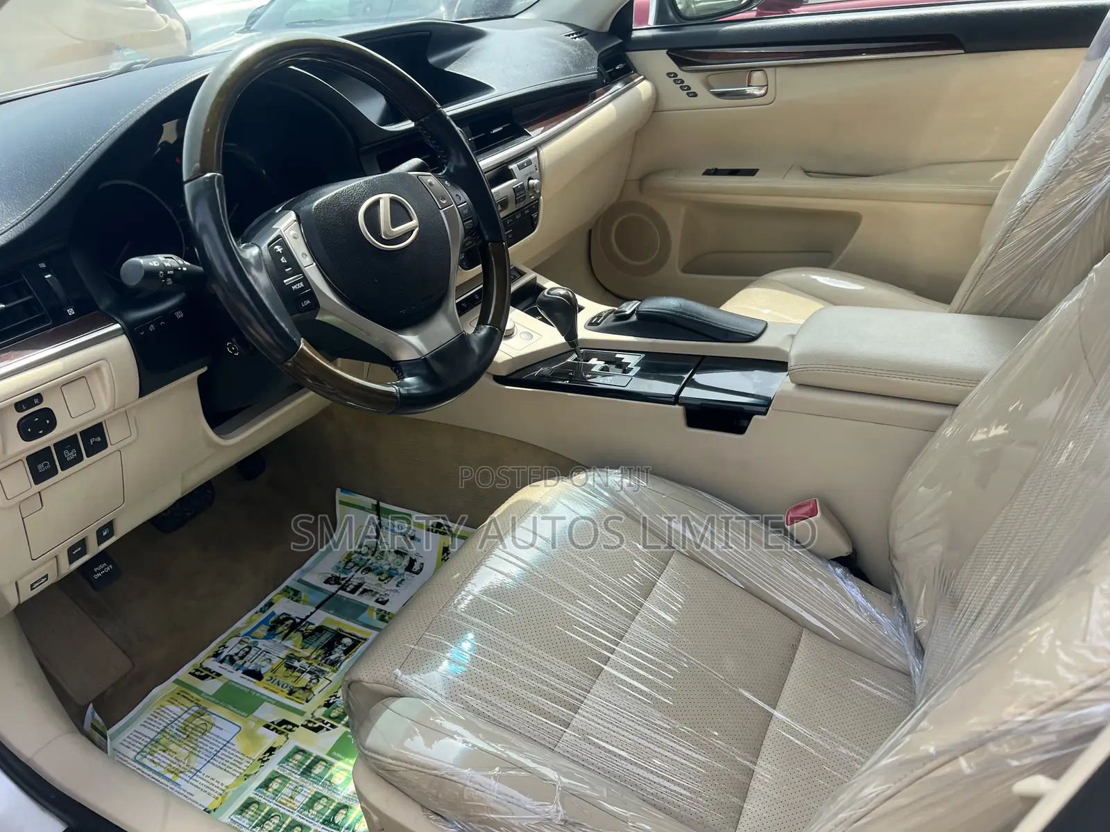 Lexus ES 2017 White