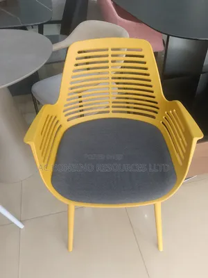 Relaxing Chair for Home and Office