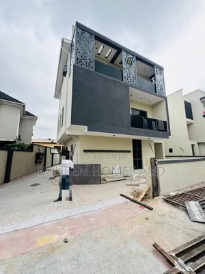 5bdrm Duplex in Secured Estate, Maryland for sale