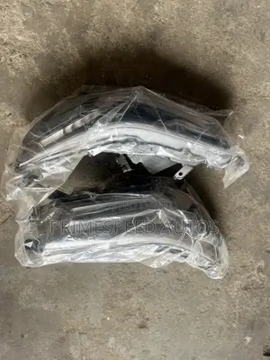 High Quality Set of Hilux Headlamp 2020 Model