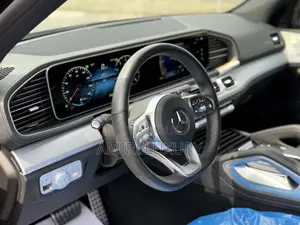 New Mercedes-Benz GLS-Class 2021 Black