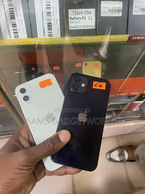 Apple iPhone 12 64 GB