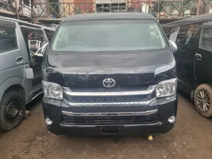 Toyota HiAce 2018 Black
