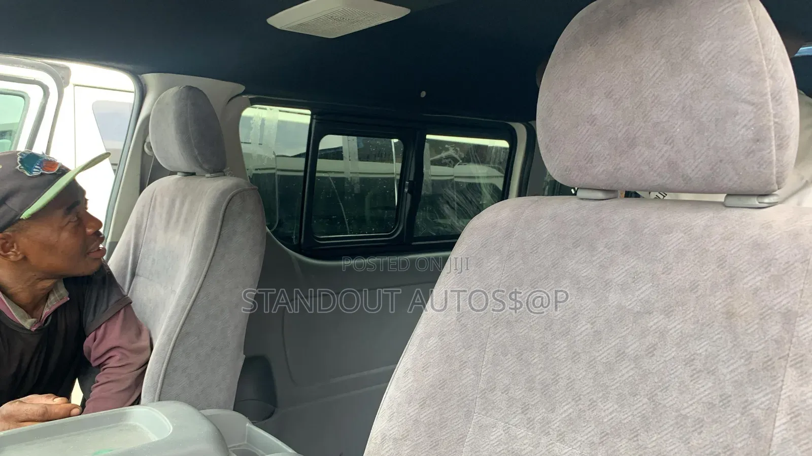 Toyota HiAce 2018 Black