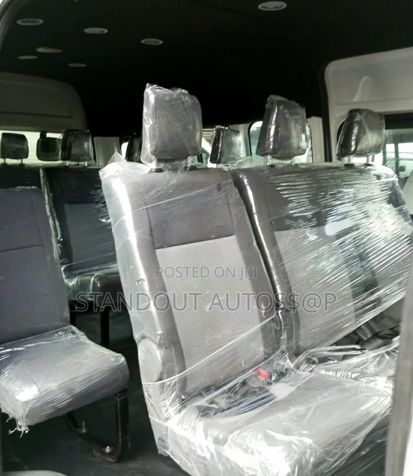 Toyota HiAce 2018 Black
