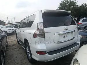 Lexus GX 460 Base 2014 White
