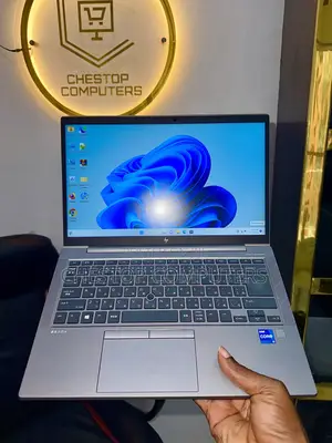 Laptop HP ZBook Firefly G8 16GB Intel Core i5 SSD 512GB