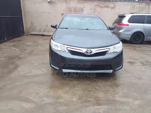 Toyota Camry 2014 Gray