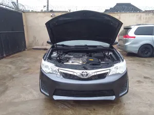 Toyota Camry 2014 Gray