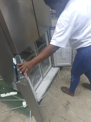 Hisense 392l Four-Door Family-Size Refrigerator