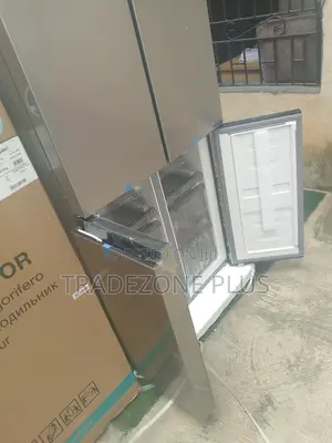 Hisense 392l Dual-Cooling System 4-Door Fridge