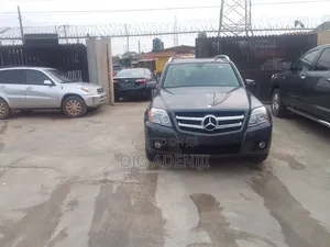 Mercedes-Benz GLK-Class 2010 Gray