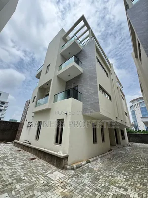 5bdrm Duplex in Banana Island for sale