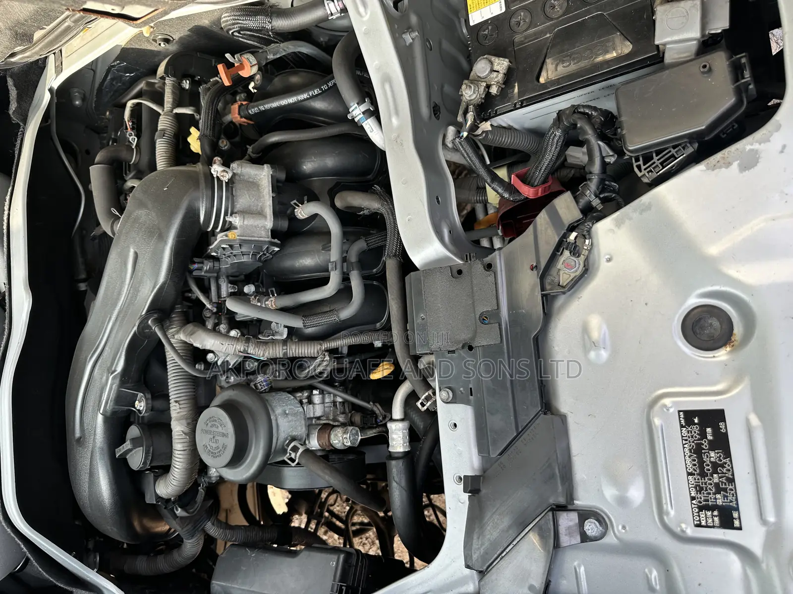 Toyota HiAce 2013 Silver