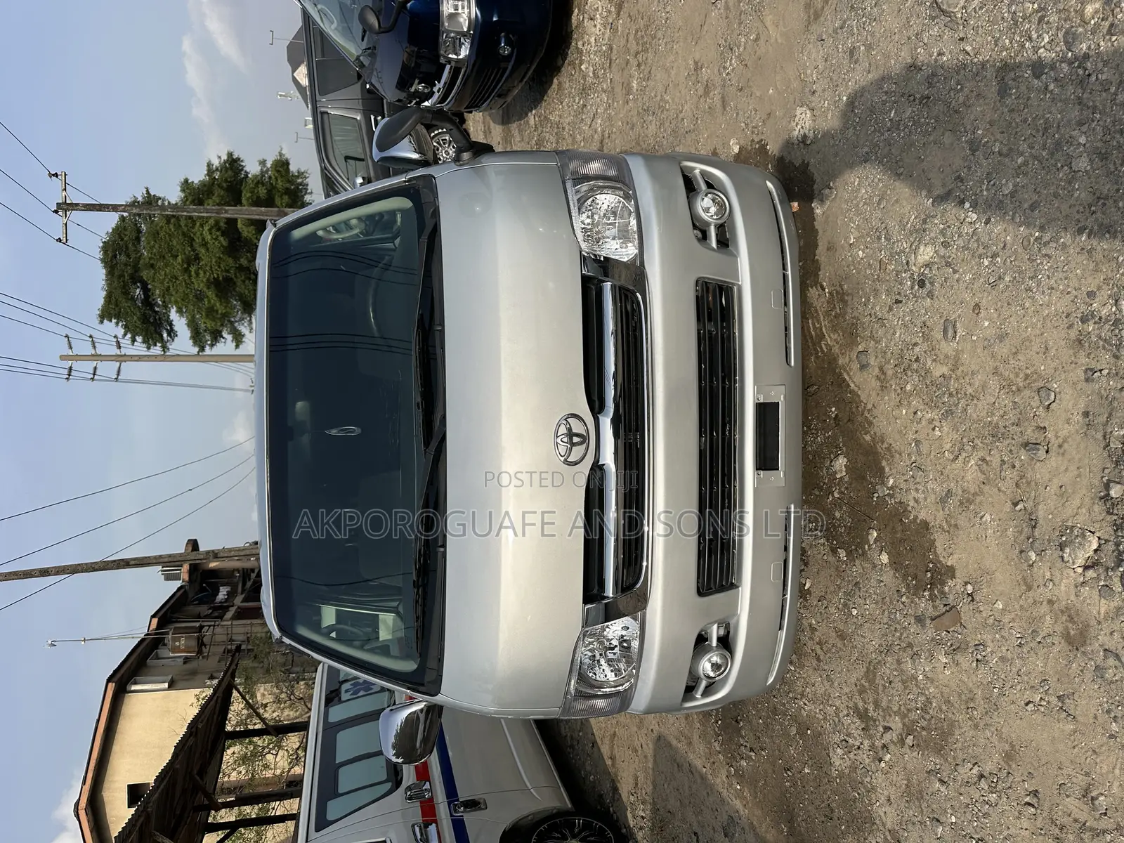 Toyota HiAce 2013 Silver