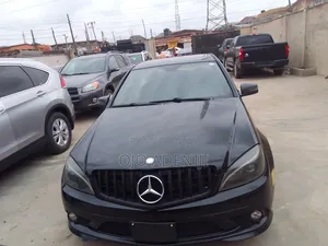 Mercedes-Benz C300 2010 Black