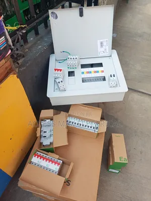 D6 3 Phase Board 18ways Original Schneider 125amps Breaker