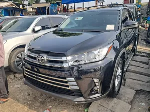 Toyota Highlander Limited Platinum V6 4x4 (3.5L 6cyl 6A) 2016 Black