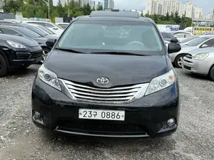 Toyota Sienna Limited 7-Passenger 4dr Minivan AWD (3.5L 6cyl 6A) 2014