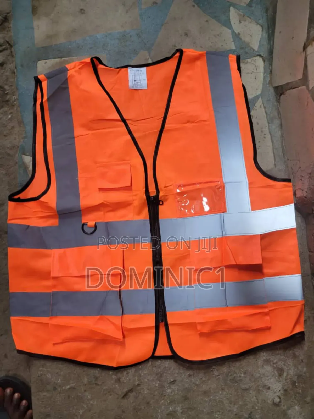 Reflective Jackets With Zipper Pockets