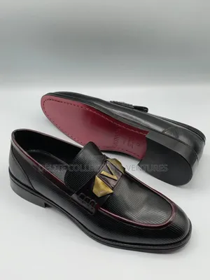 Series of Itailian Shoes Plus Valentino