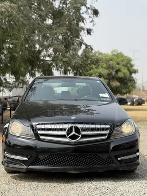 Mercedes-Benz C300 Sport 4Matic Sedan AWD (3.5L 6cyl 7A) 2013 Black
