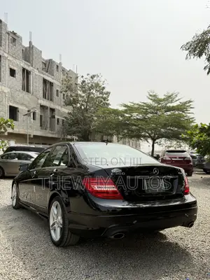 Mercedes-Benz C300 Sport 4Matic Sedan AWD (3.5L 6cyl 7A) 2013 Black