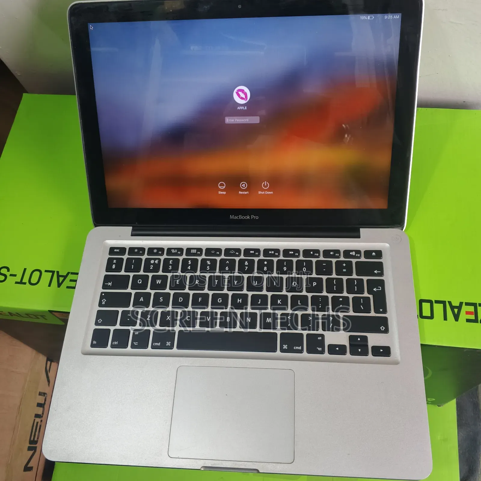 Laptop Apple MacBook 2010 4GB Intel Core 2 Duo HDD 250GB