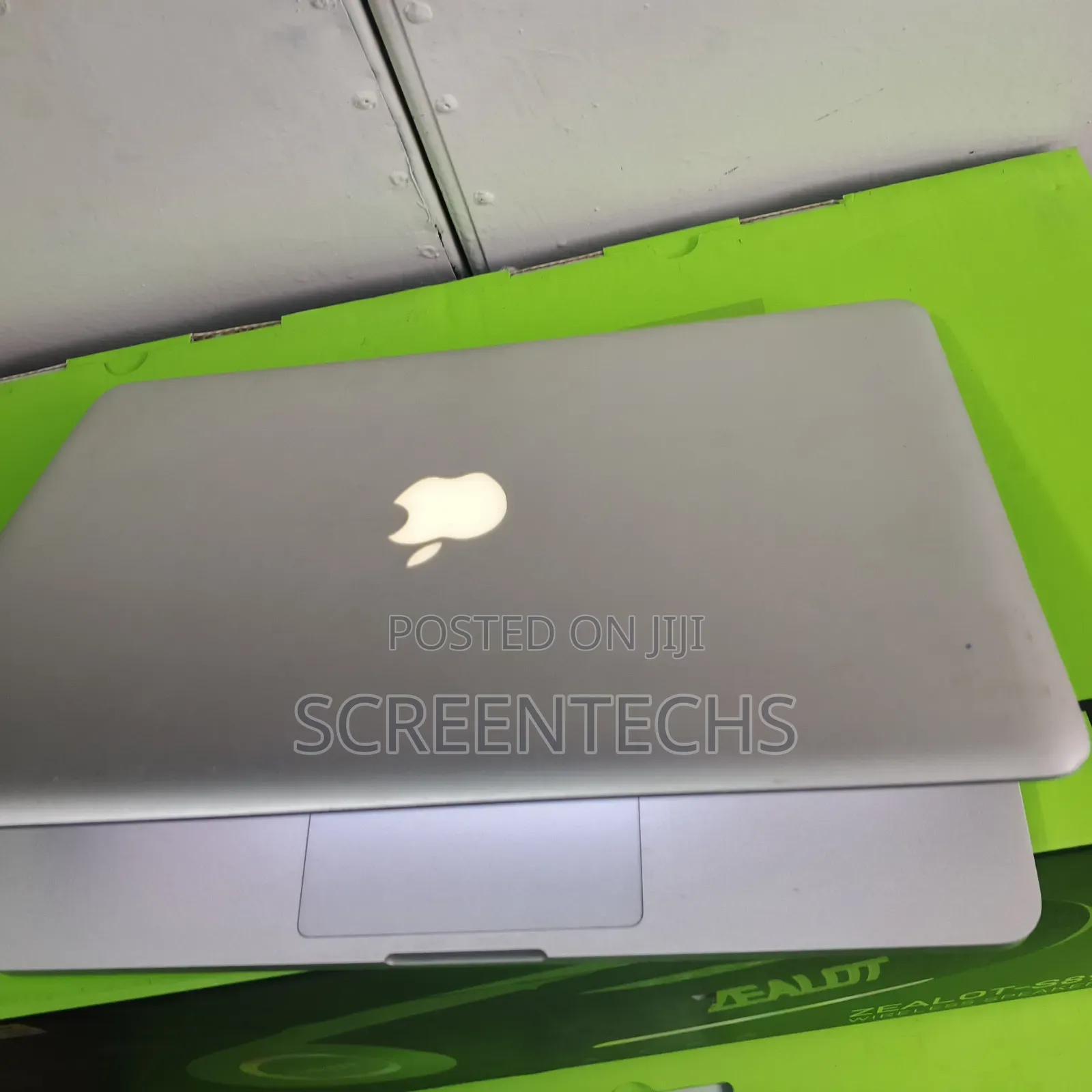 Laptop Apple MacBook 2010 4GB Intel Core 2 Duo HDD 250GB