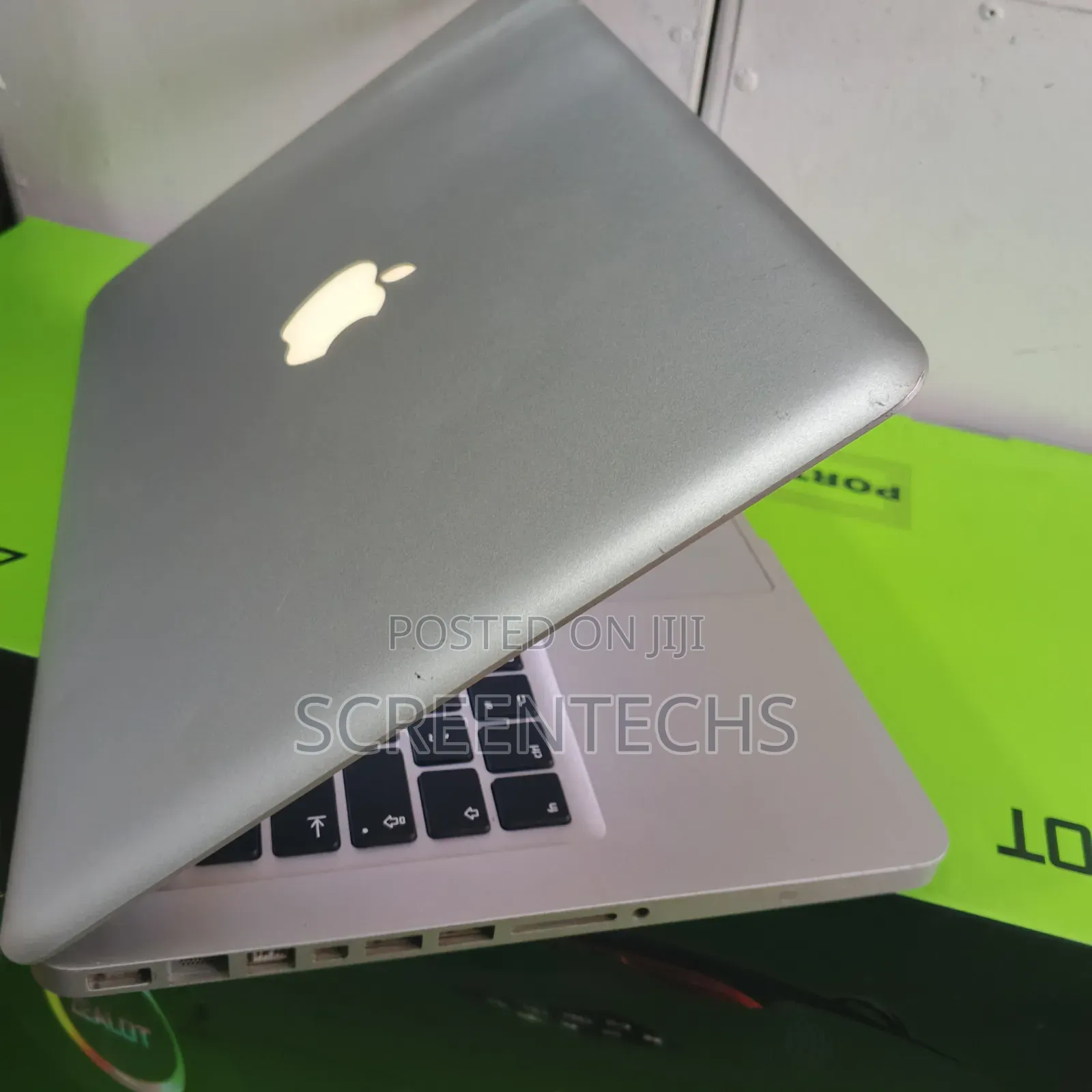 Laptop Apple MacBook 2010 4GB Intel Core 2 Duo HDD 250GB
