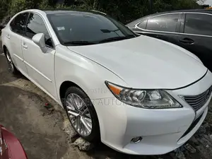 Lexus ES 350 FWD 2013 Off white