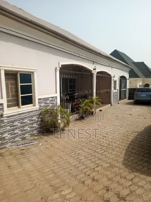 4bdrm Bungalow in Hillview Estate, Kubwa for sale
