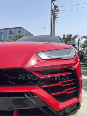Lamborghini Urus Base 2021 Red