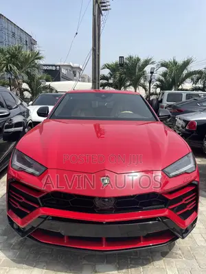 Lamborghini Urus Base 2021 Red
