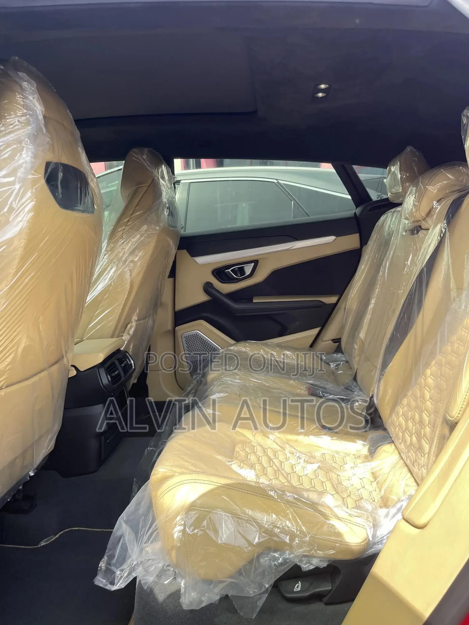 Lamborghini Urus Base 2021 Red