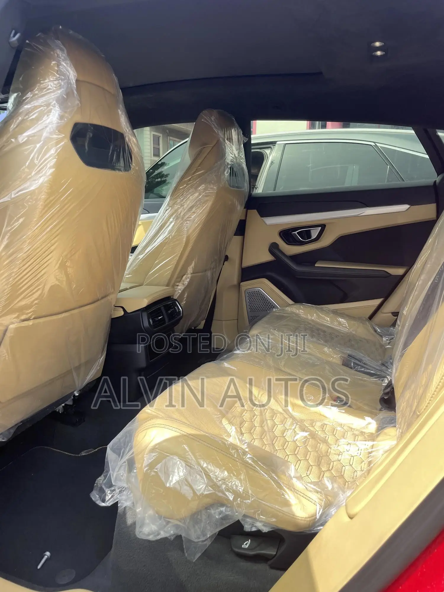 Lamborghini Urus Base 2021 Red