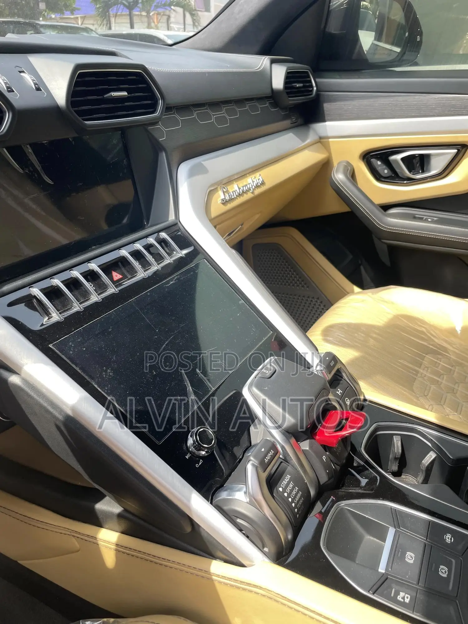 Lamborghini Urus Base 2021 Red