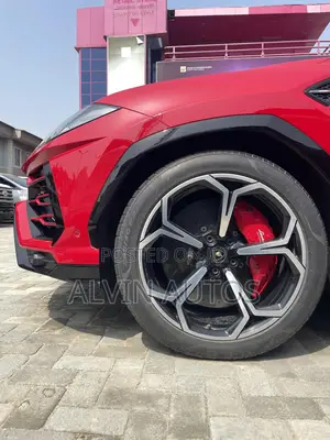 Lamborghini Urus Base 2021 Red
