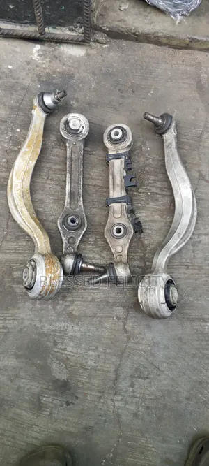 Lower Arm W205 4 Matic