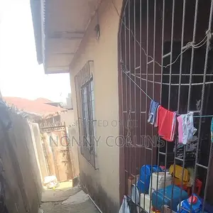 4bdrm Bungalow in Cable Point, Oshimili South for sale