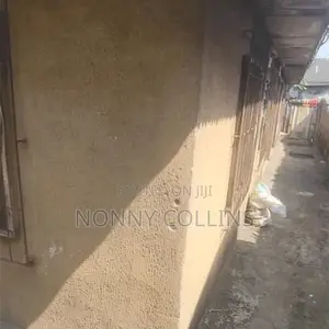 4bdrm Bungalow in Cable Point, Oshimili South for sale