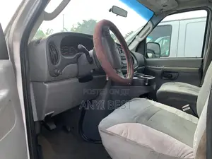 Ford E350 2007 Silver