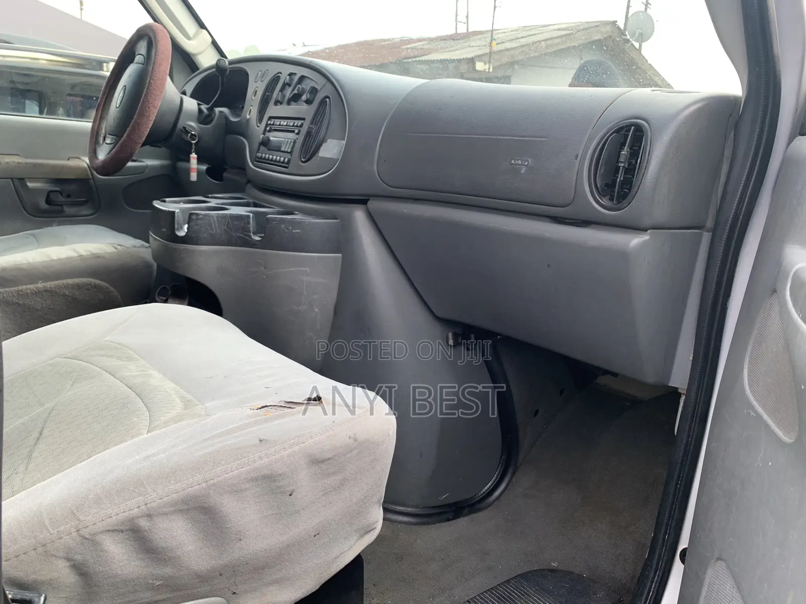 Ford E350 2007 Silver