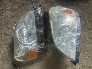 Set Headlights for Pilot 2003