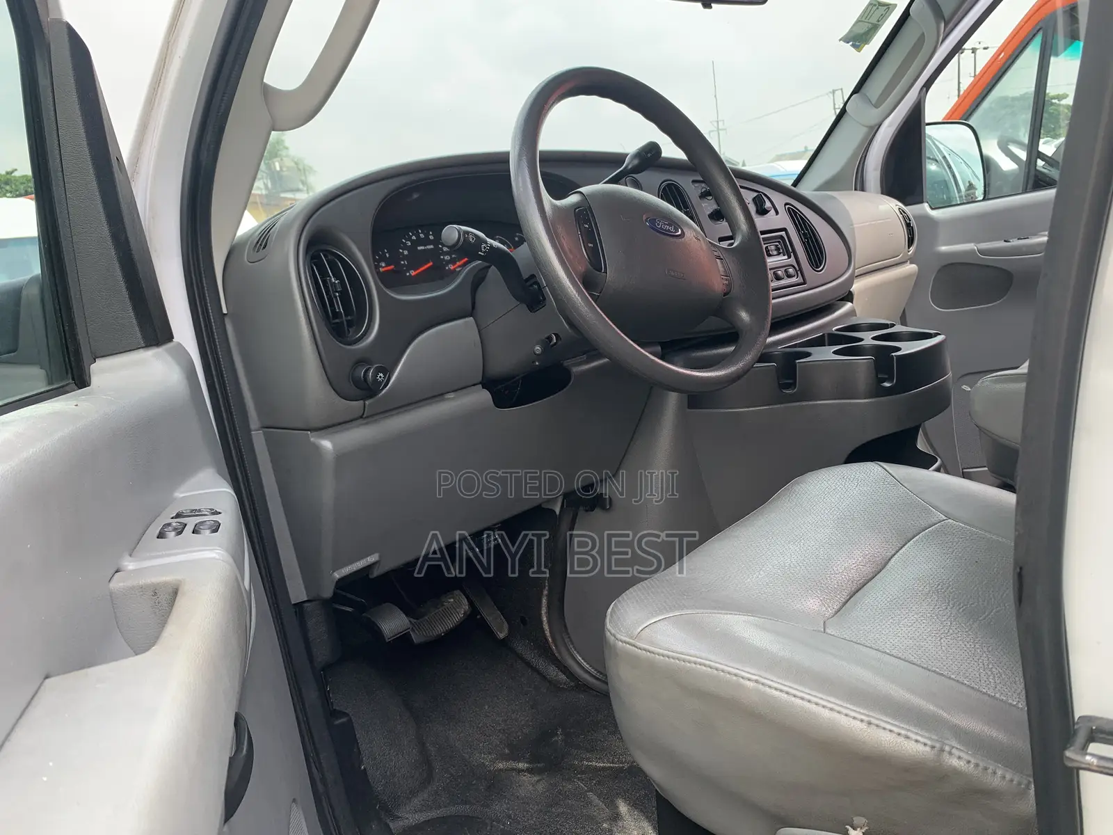 Ford E350 2008 White