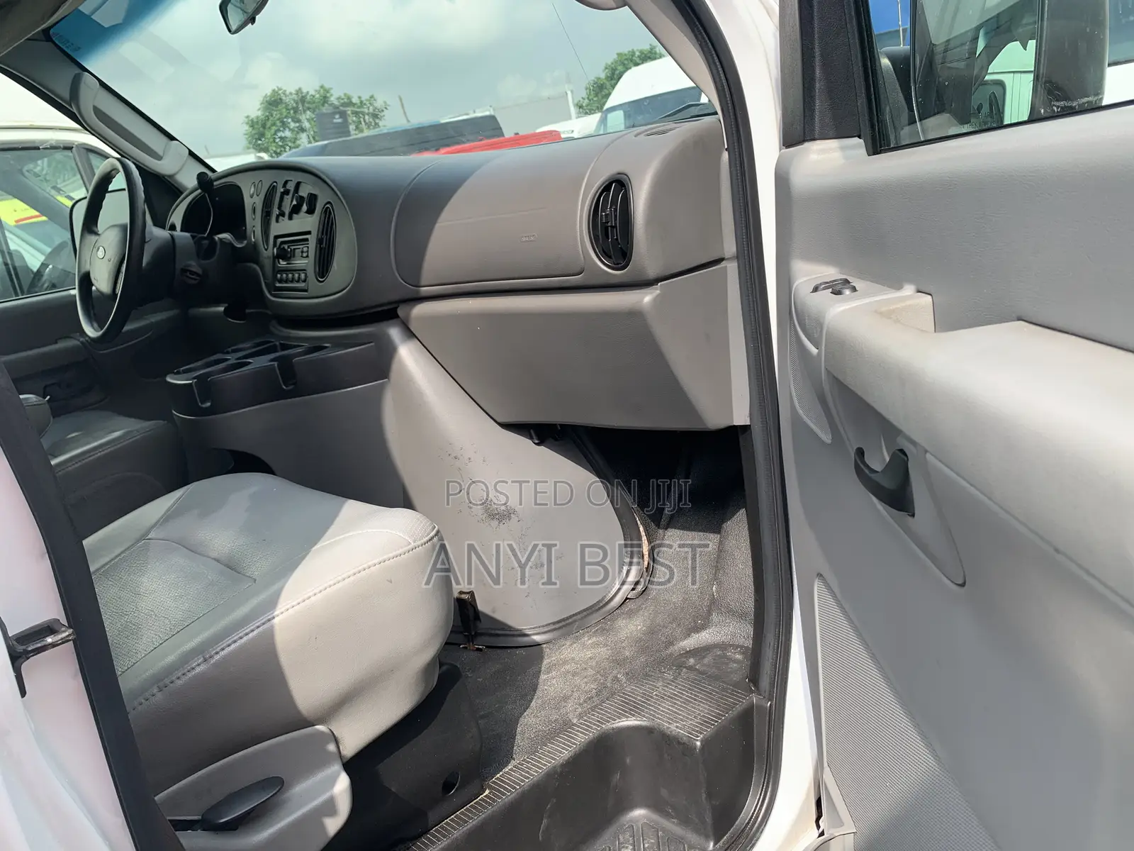 Ford E350 2008 White