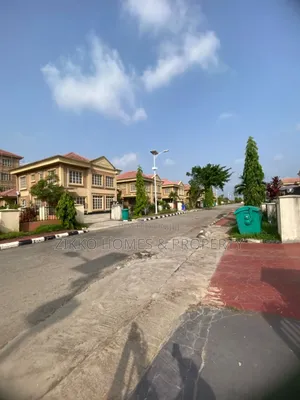 Furnished 6bdrm Duplex in Amen Estate Phase 1, Lekki for rent