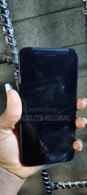 Apple iPhone 7 Plus 32 GB Black