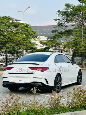 Mercedes-Benz CLA-Class AMG CLA 35 4MATIC Sedan 2021 White