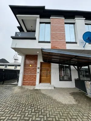4bdrm Duplex in Conservation, Chevron for rent